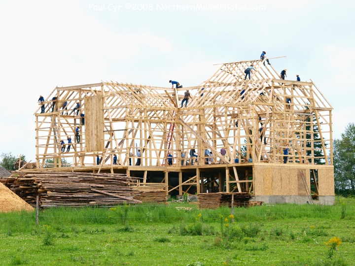 amish barn raising 3