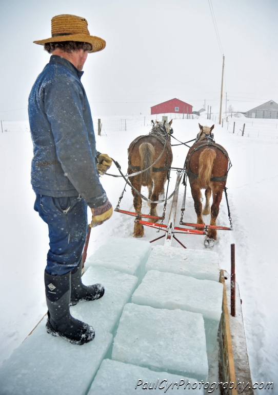 amish ice cutting 4