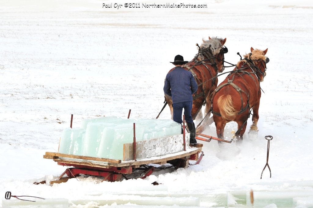 amish ice cutting 4