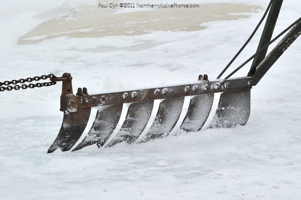 amish ice cutting 3