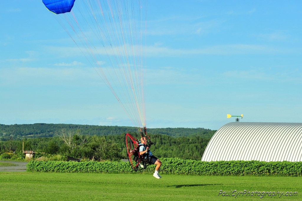 powered parachute 11